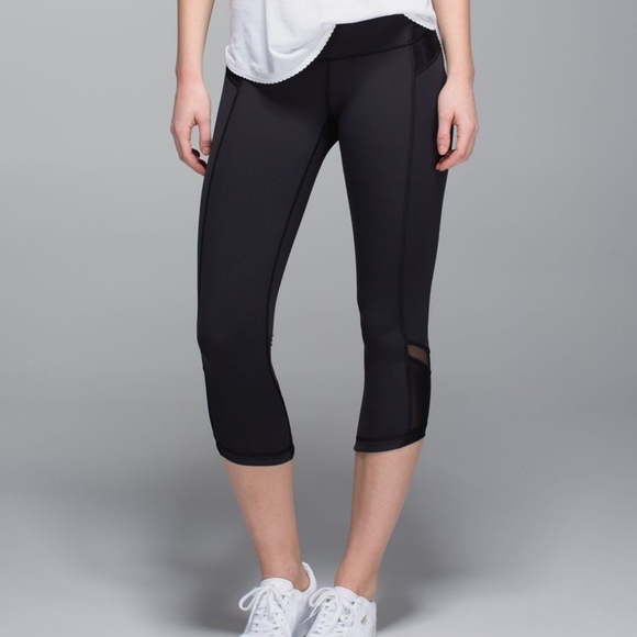 Blue Mesh Lululemon Leggings 💕 - Picture 1 of 10